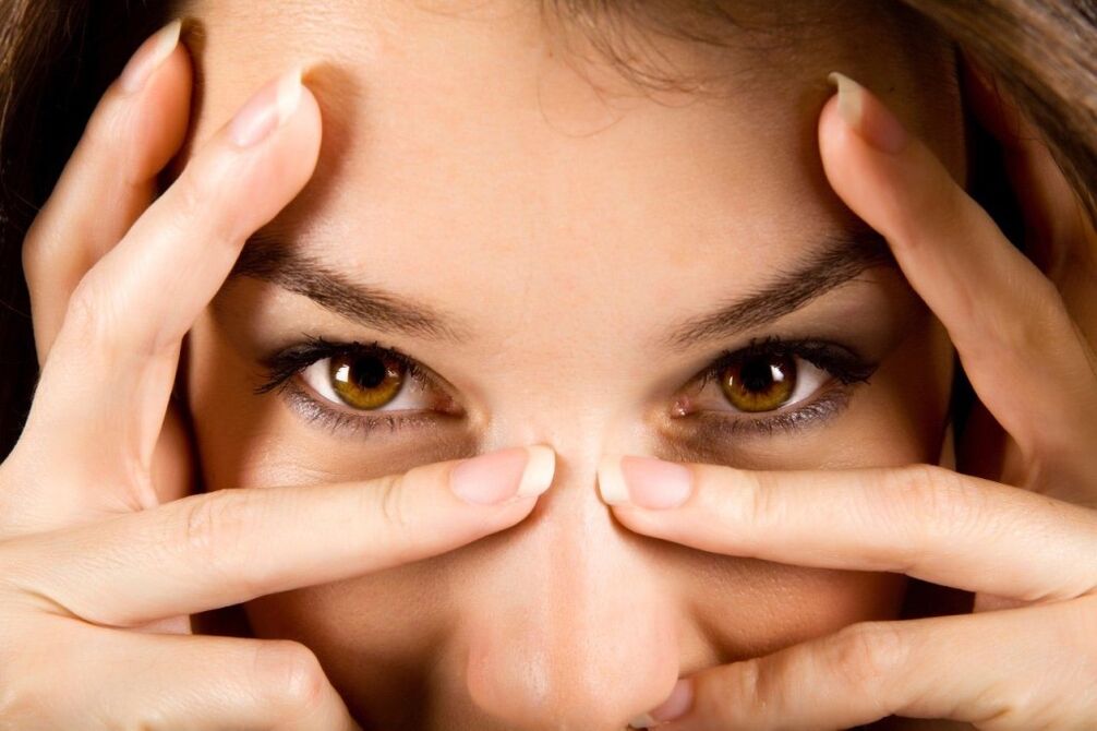 Eye exercises to restore vision